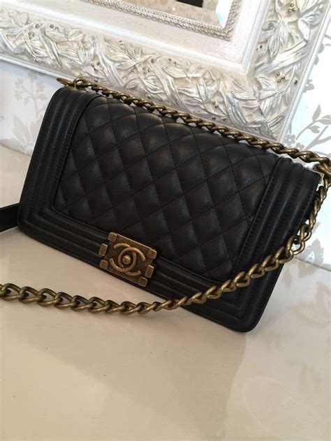 chanel le boy chain bag